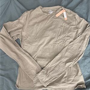 SKIMS FITS EVERYBODY LONG SLEEVE T SHIRT